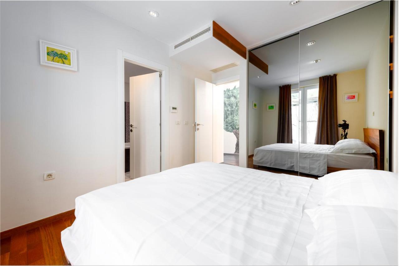 New Five Star Superior Apartment 자톤 외부 사진