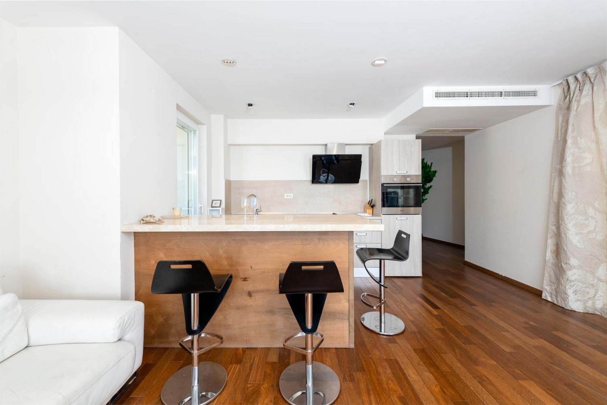 New Five Star Superior Apartment 자톤 외부 사진