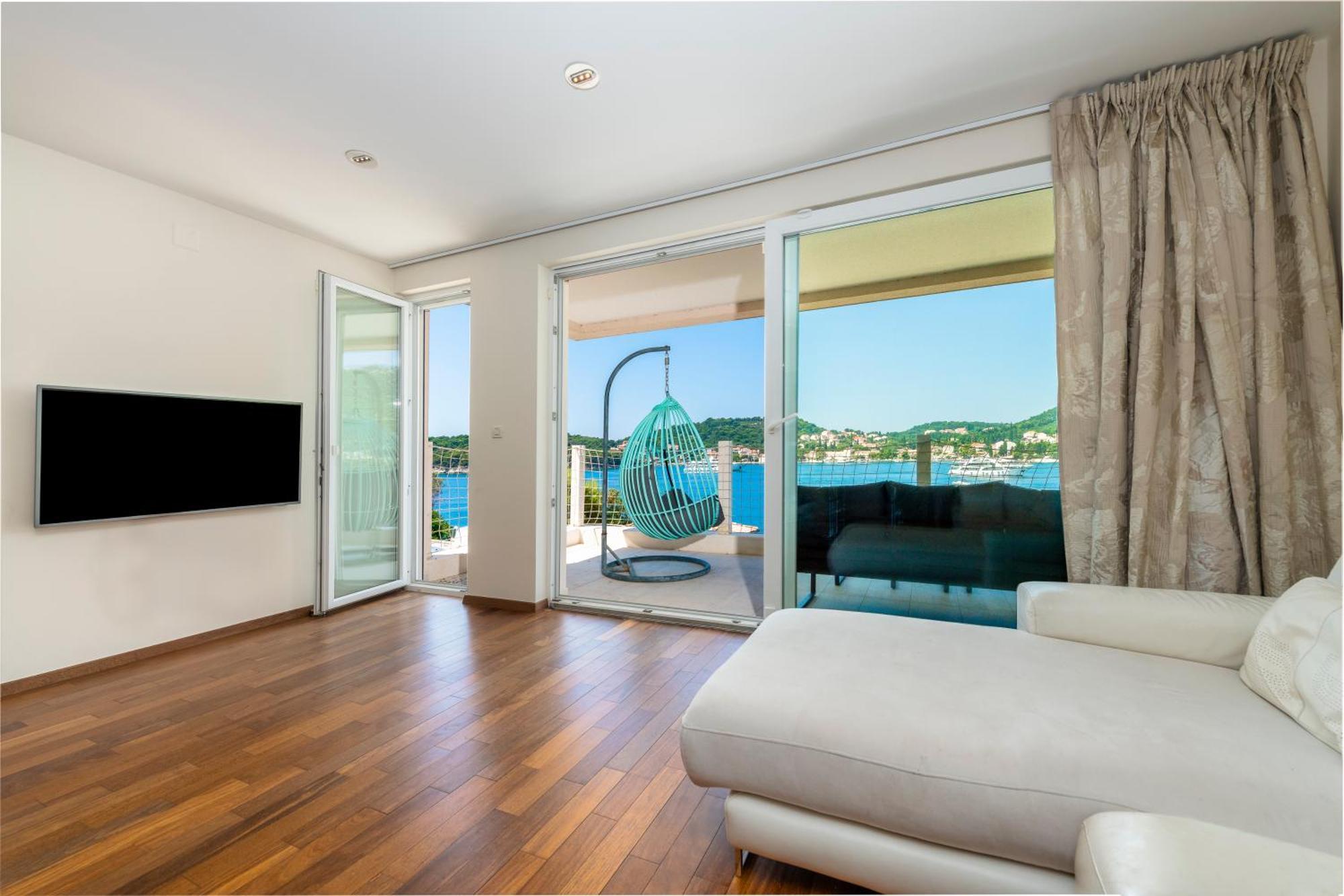 New Five Star Superior Apartment 자톤 외부 사진